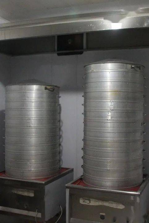 走進準(zhǔn)格爾旗張柱饅頭切面館 礦物加工區(qū)的五好小作坊示范店