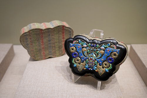 百年風物煥新顏 百余件民間美術工藝精品重返清華